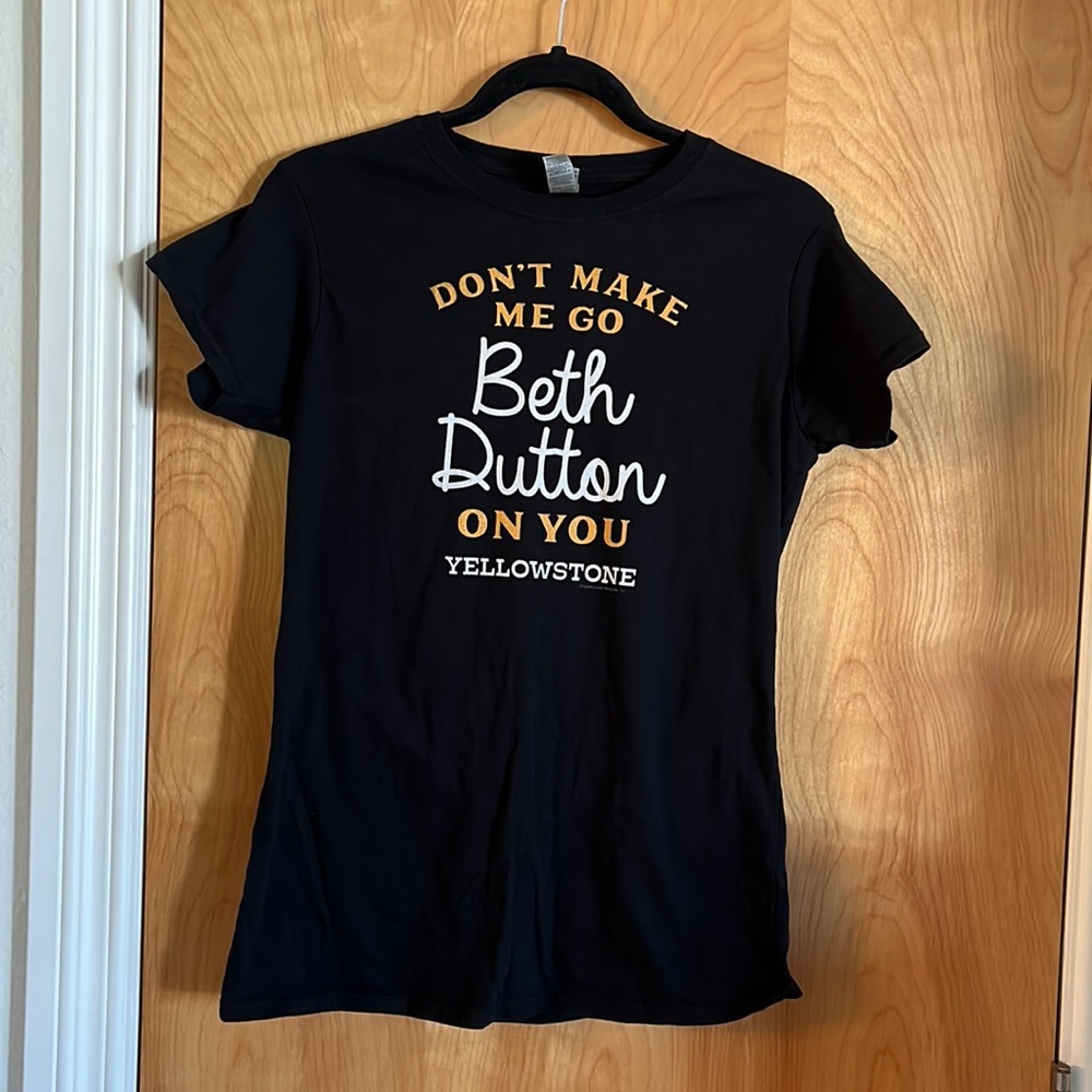 Yellowstone T-Shirt- size XL